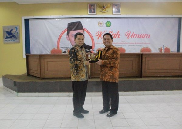 Kuliah Umum “Peranan Politik Hukum Dalam Pembentukkan Perundang-Undangan Guna Mewujudkan Tujuan Negara”             