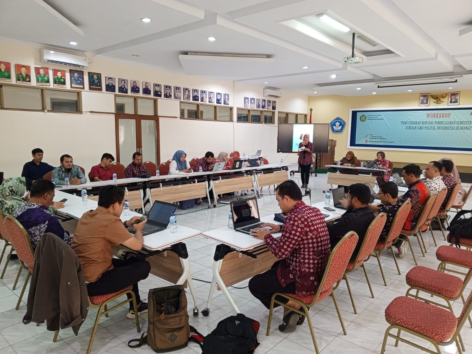 Workshop “Pemutakhiran Rencana Pembelajaran Semester (RPS) Jurusan Ilmu Politik, Universitas Siliwangi”